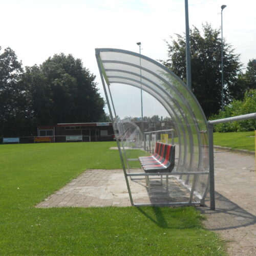 Dugout voetbal model 150 63 Volledig gelaste dug-out model DO150 van aluminium. Duurzaam en voor messcherpe prijzen.